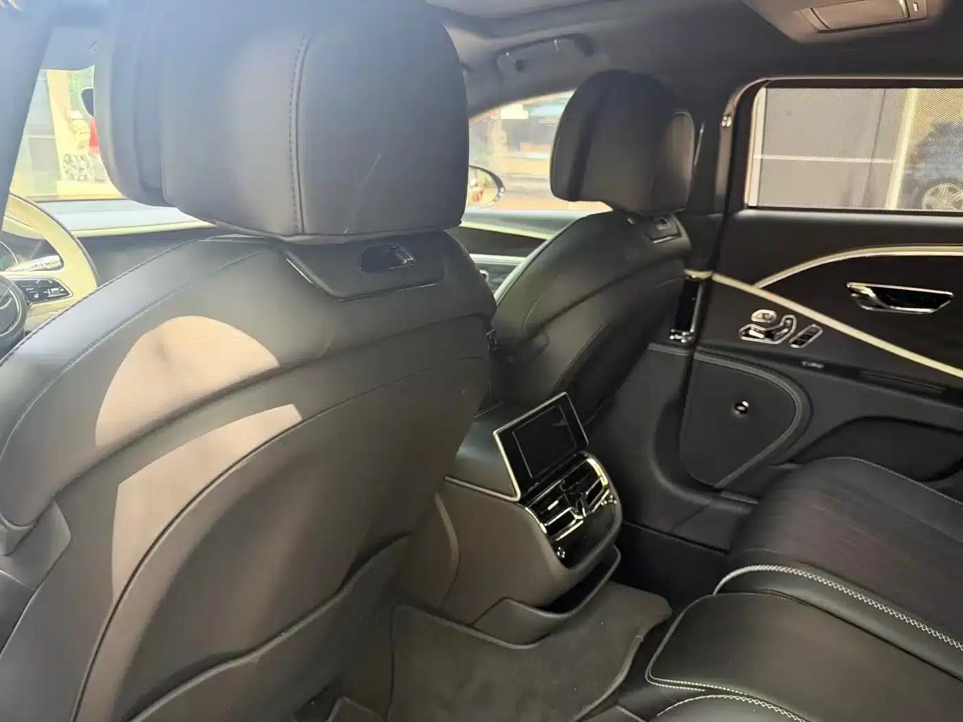 2022 Flying Spur Plug-in Hybrid 2.9T V6 — миниатюра 12