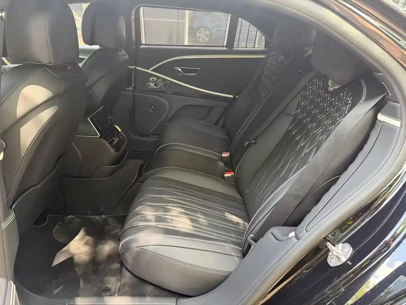 2022 Flying Spur Plug-in Hybrid 2.9T V6 — миниатюра 7
