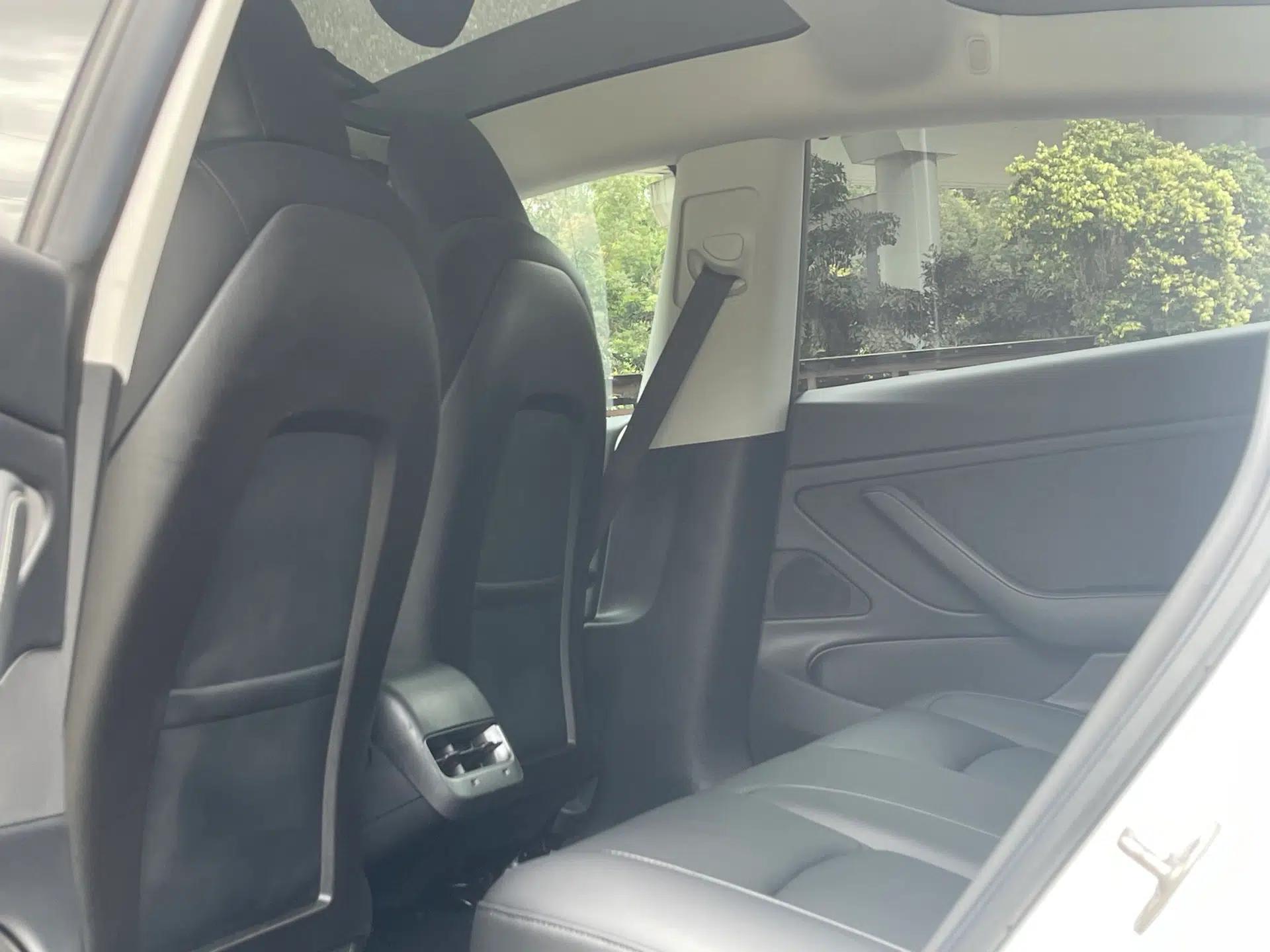 Tesla Model 3 2019 Long-Range Rear-Wheel-Drive Version — миниатюра 29