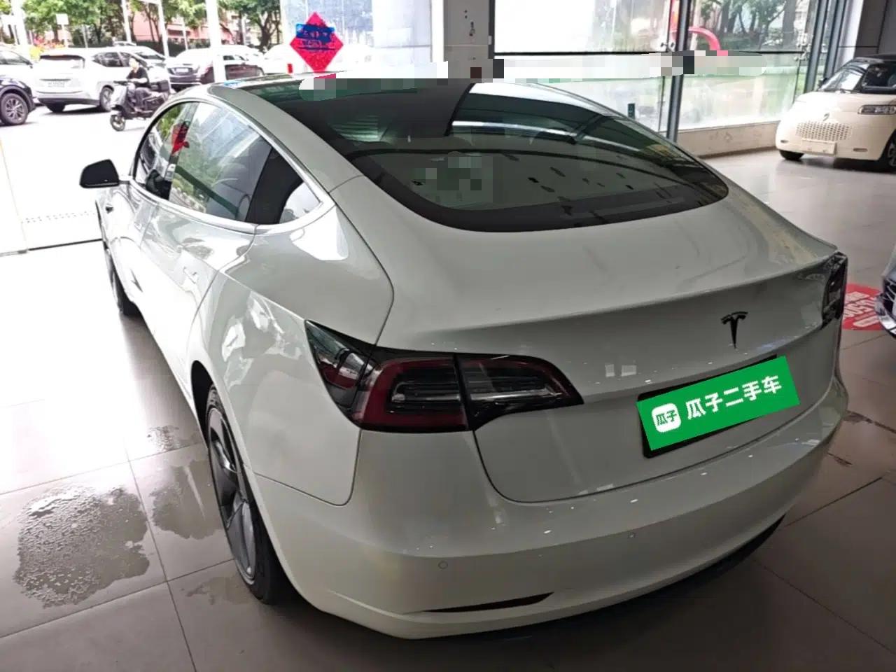 Tesla Model 3 2019 Long-Range Rear-Wheel-Drive Version — миниатюра 4