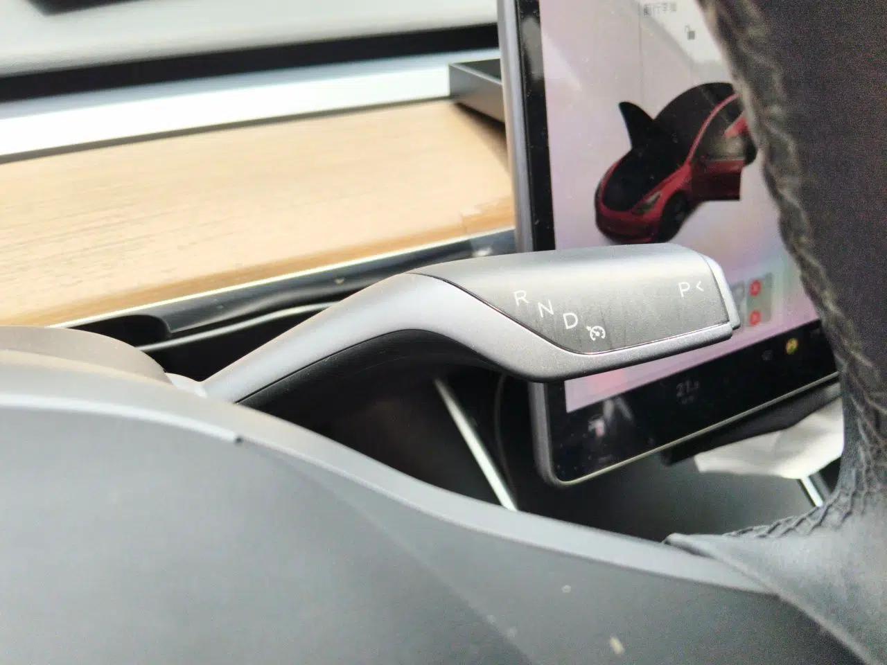 Tesla Model 3 2020 Revised Version Standard Range Rear-Wheel Drive – Upgraded Edition — миниатюра 14