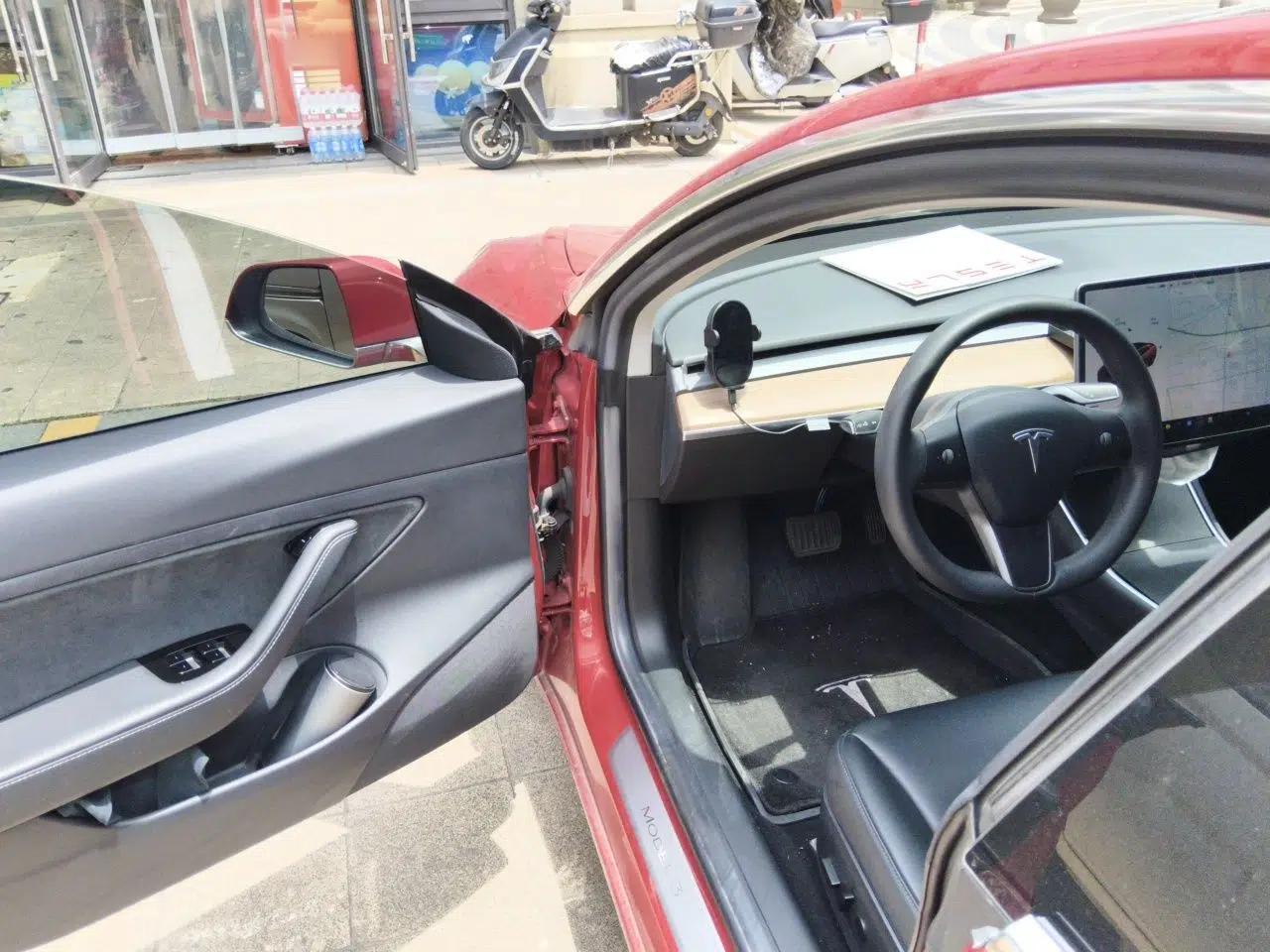 Tesla Model 3 2020 Revised Version Standard Range Rear-Wheel Drive – Upgraded Edition — миниатюра 16