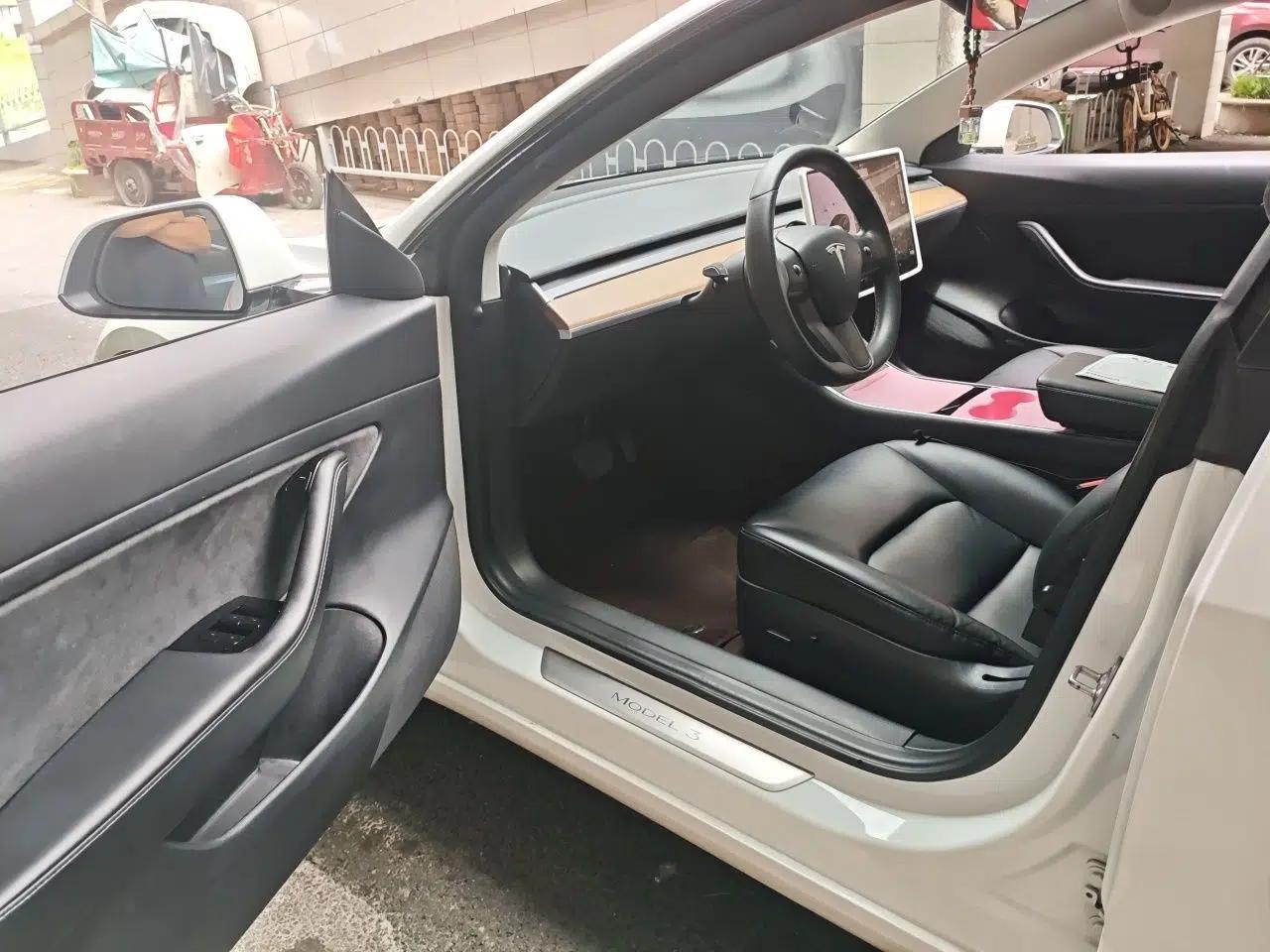 Tesla Model 3 2020 Standard Range Rear-Wheel Drive Upgraded Version — миниатюра 16