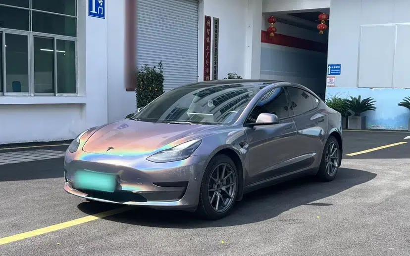Tesla Model 3 2022 Rear-Wheel-Drive Version — миниатюра 1