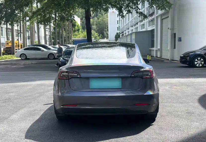 Tesla Model 3 2022 Rear-Wheel-Drive Version — миниатюра 15