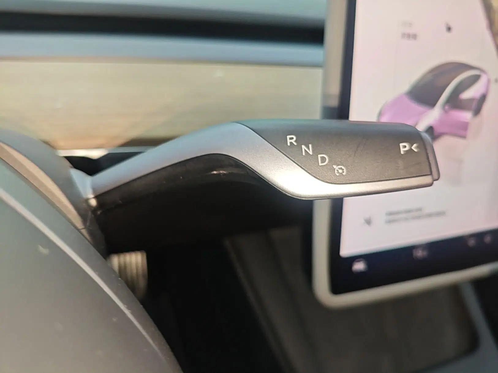 Tesla Model 3 2022 Rear-Wheel-Drive Version — миниатюра 23
