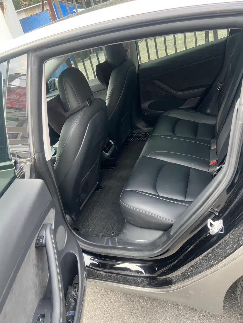 Tesla Model 3 2022 Rear-Wheel-Drive Version — миниатюра 18
