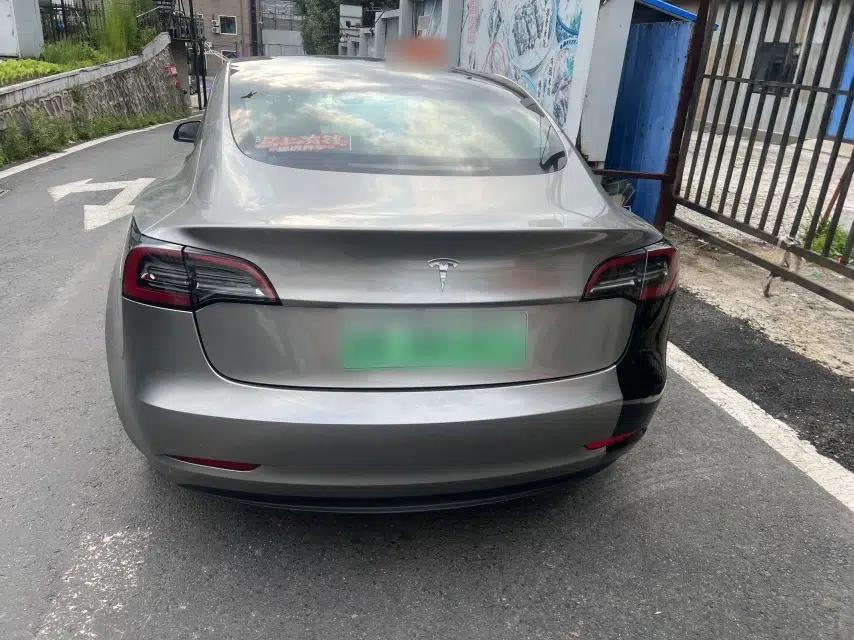 Tesla Model 3 2022 Rear-Wheel-Drive Version — миниатюра 5