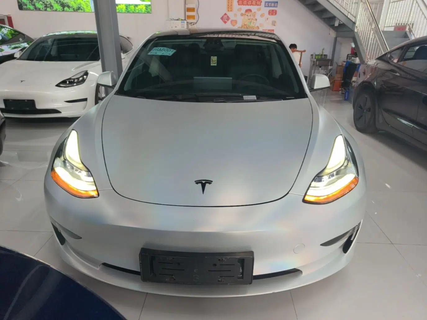 Tesla Model 3 2020 Refreshed Version Long-Range Rear-Wheel Drive — миниатюра 2