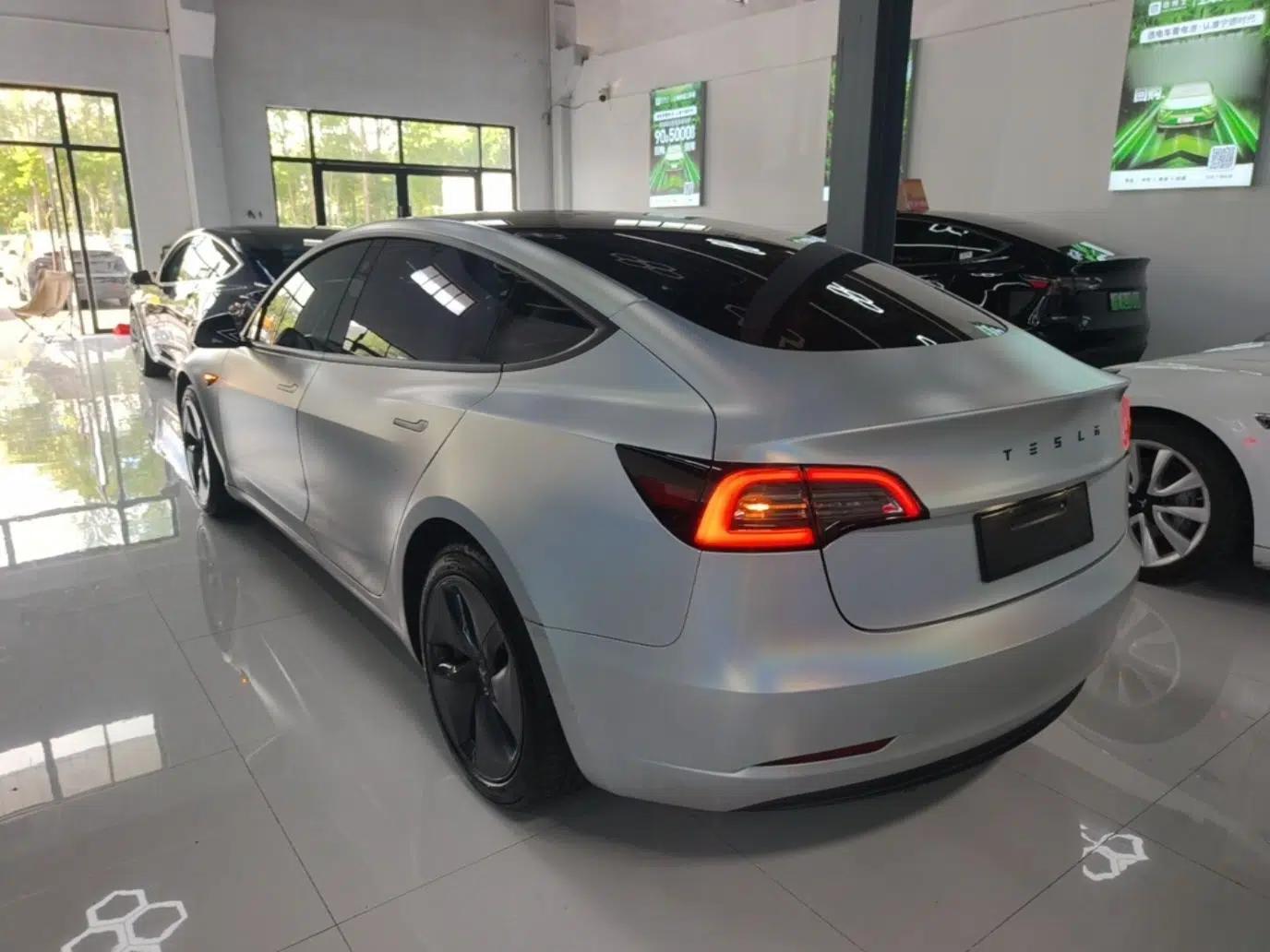 Tesla Model 3 2020 Refreshed Version Long-Range Rear-Wheel Drive — миниатюра 13
