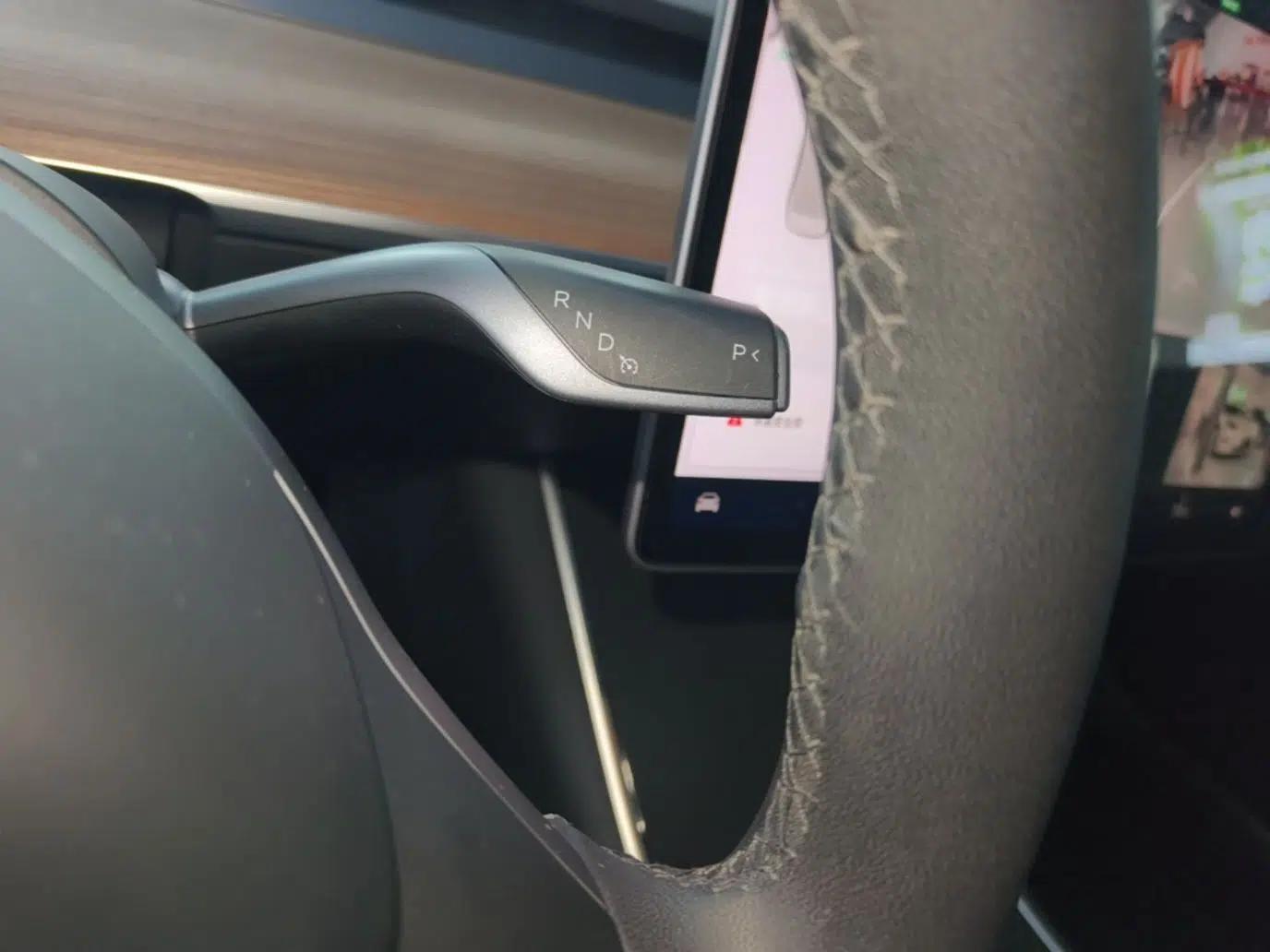 Tesla Model 3 2020 Refreshed Version Long-Range Rear-Wheel Drive — миниатюра 21