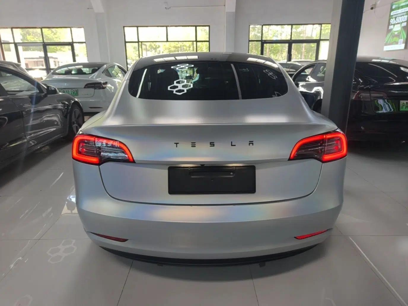 Tesla Model 3 2020 Refreshed Version Long-Range Rear-Wheel Drive — миниатюра 5