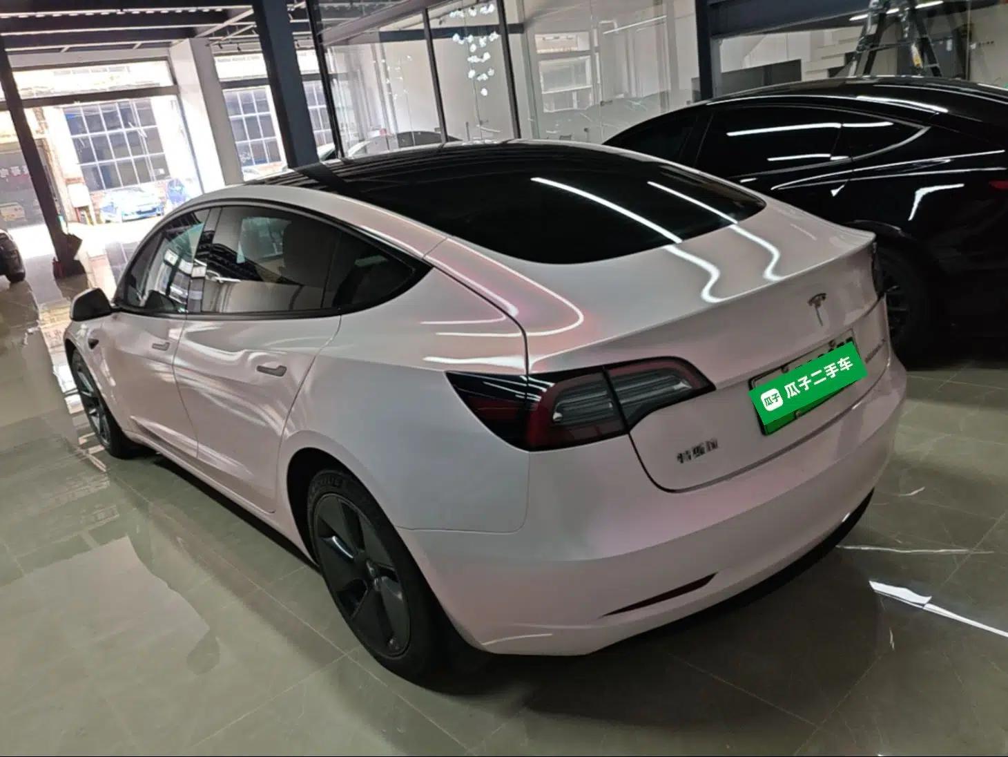 Tesla Model 3 2022 Rear-Wheel-Drive Version — миниатюра 4