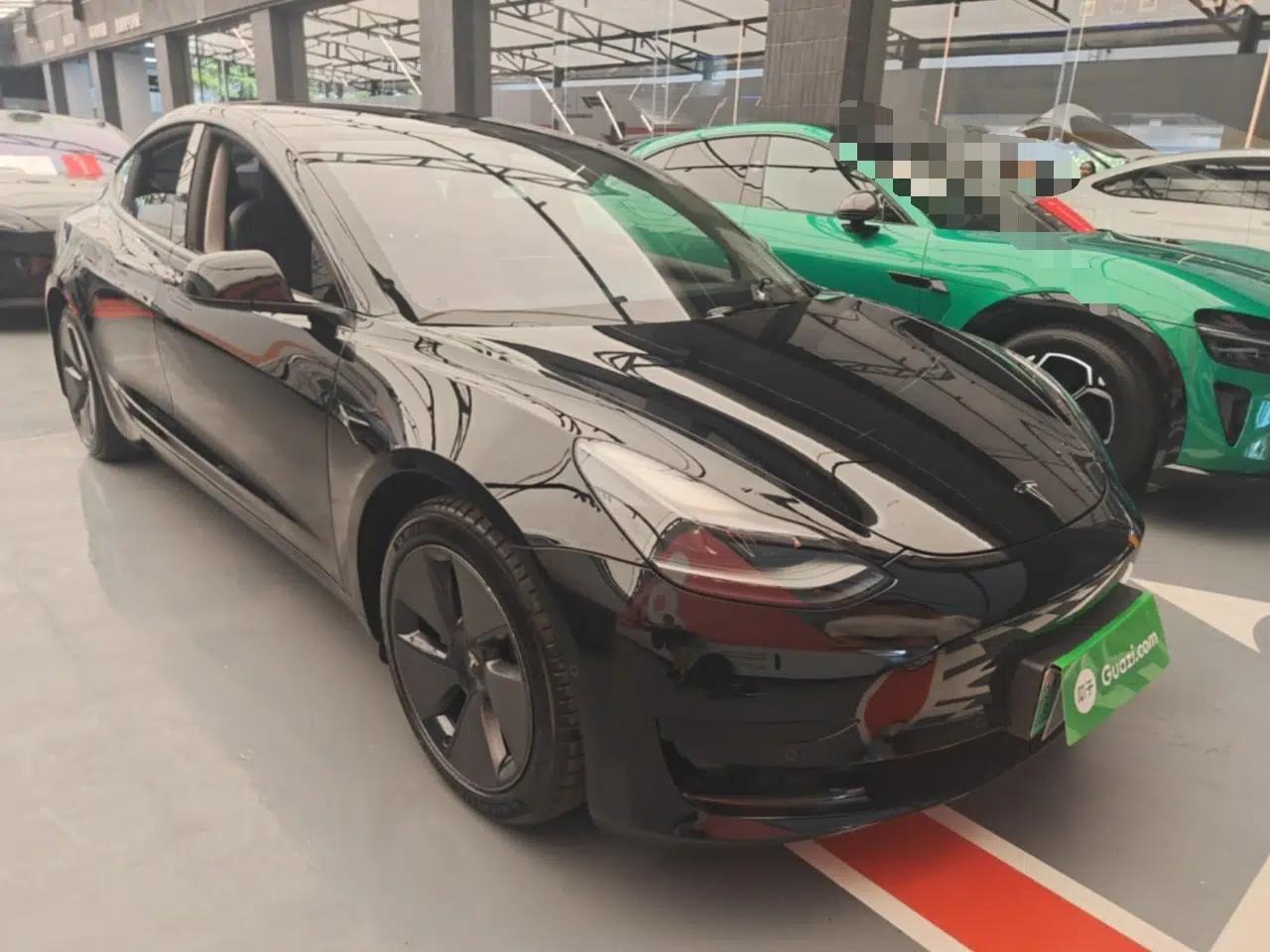Tesla Model 3 2022 Rear-Wheel-Drive Version — миниатюра 3