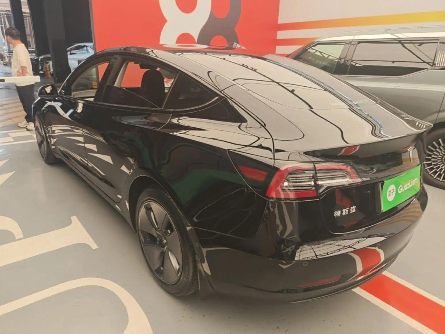 Tesla Model 3 2022 Rear-Wheel-Drive Version — миниатюра 4
