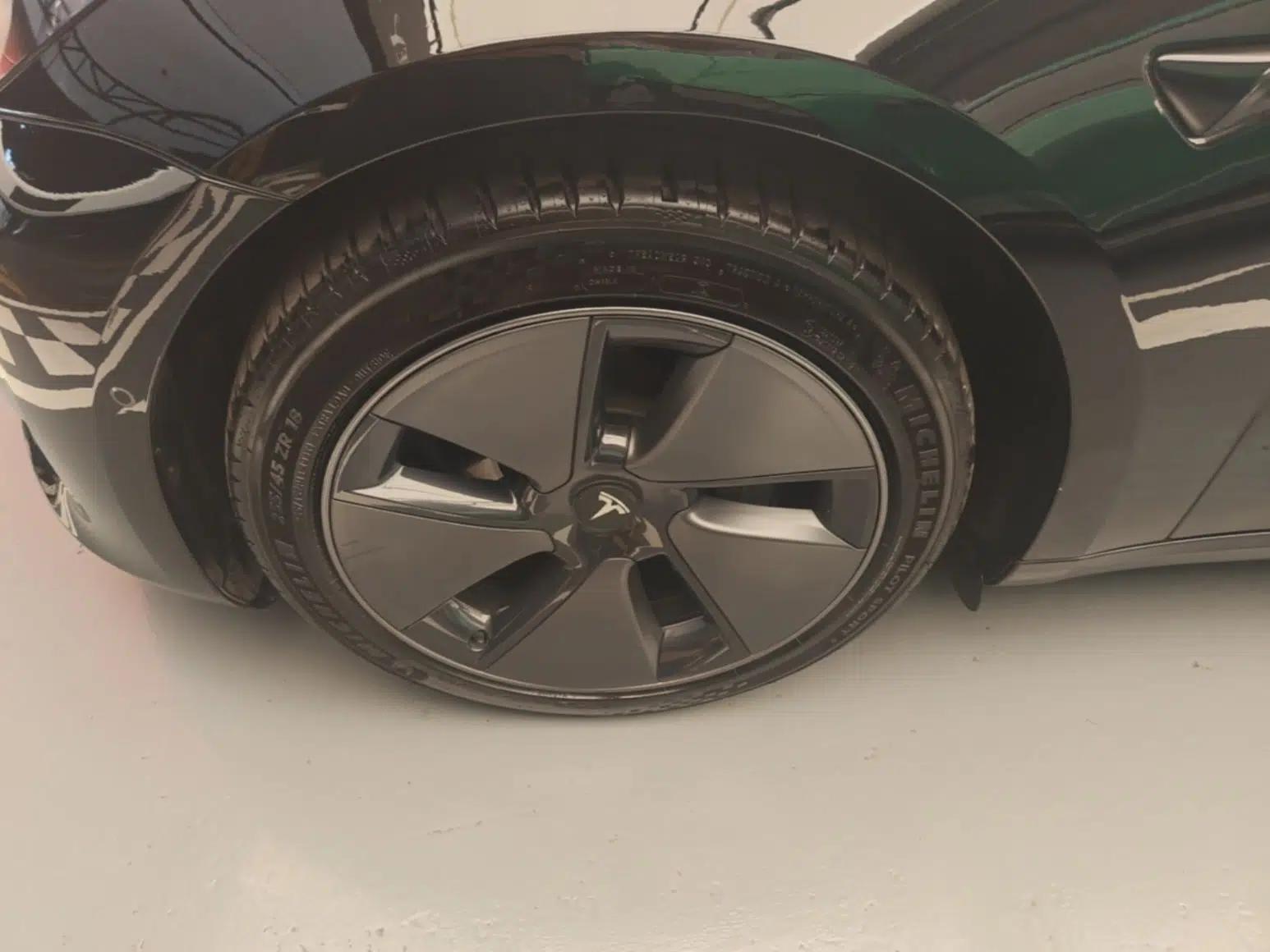 Tesla Model 3 2022 Rear-Wheel-Drive Version — миниатюра 10