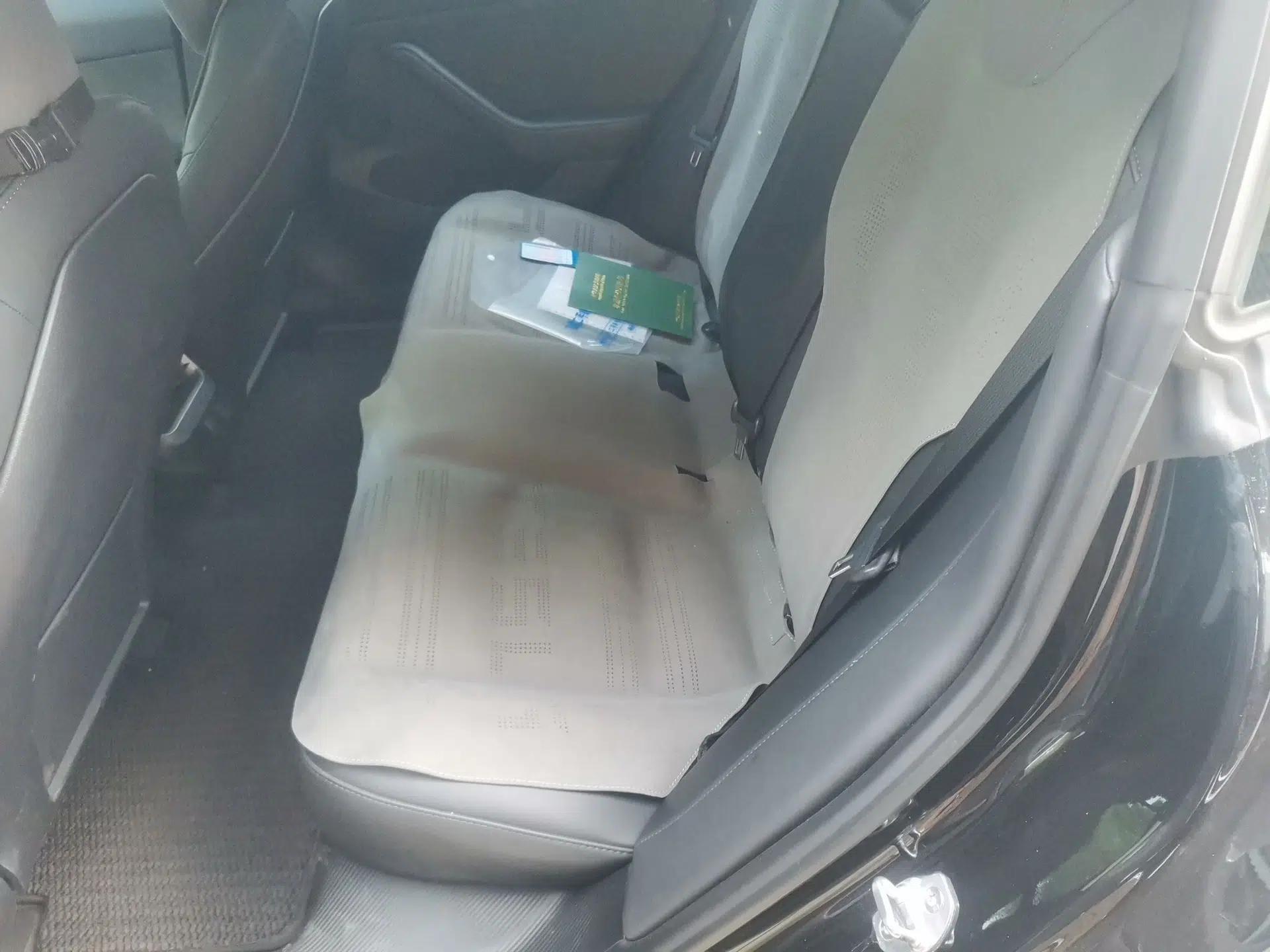 Tesla Model 3 2022 Rear-Wheel-Drive Version — миниатюра 17