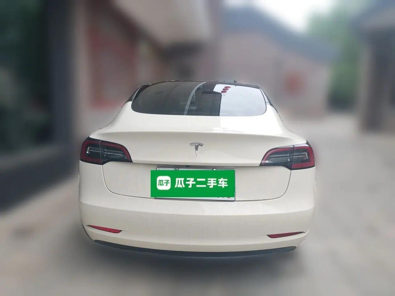 Tesla Model 3 2022 Rear-Wheel-Drive Version — миниатюра 5