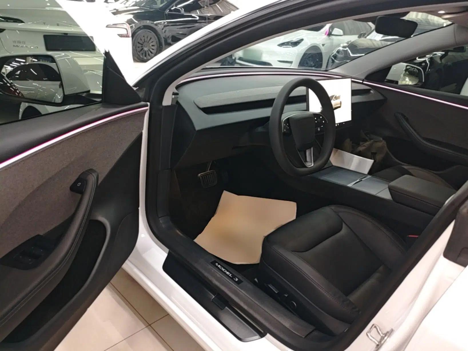 Tesla Model 3 2023 Rear-Wheel-Drive Version — миниатюра 18