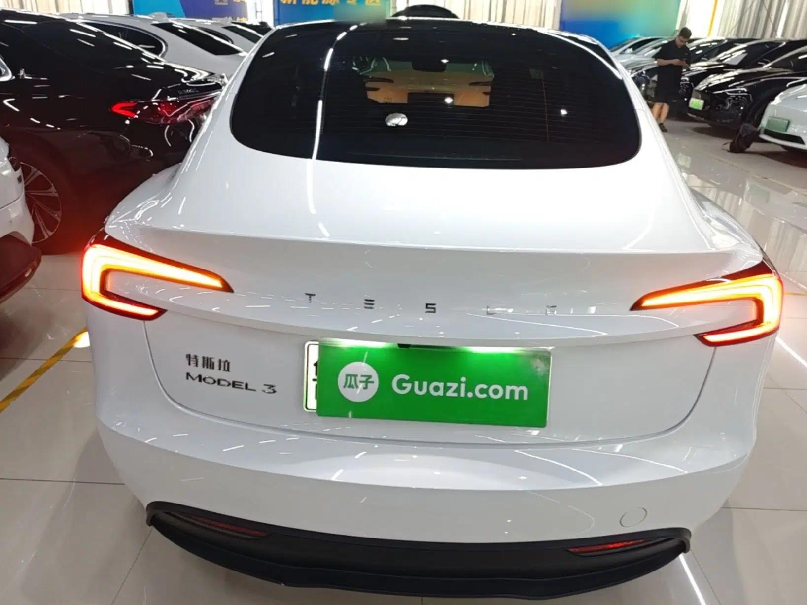 Tesla Model 3 2023 Rear-Wheel-Drive Version — миниатюра 5