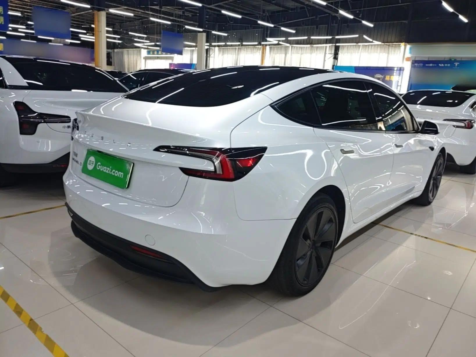 Tesla Model 3 2023 Rear-Wheel-Drive Version — миниатюра 6