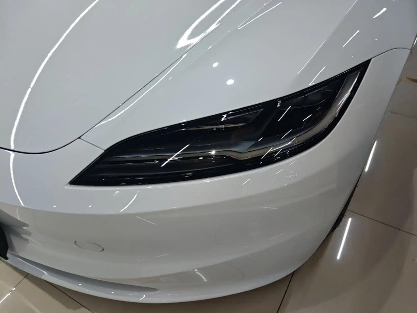 Tesla Model 3 2023 Rear-Wheel-Drive Version — миниатюра 8