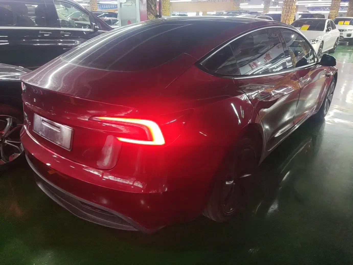 Tesla Model 3 2023 Rear-Wheel-Drive Version — миниатюра 6