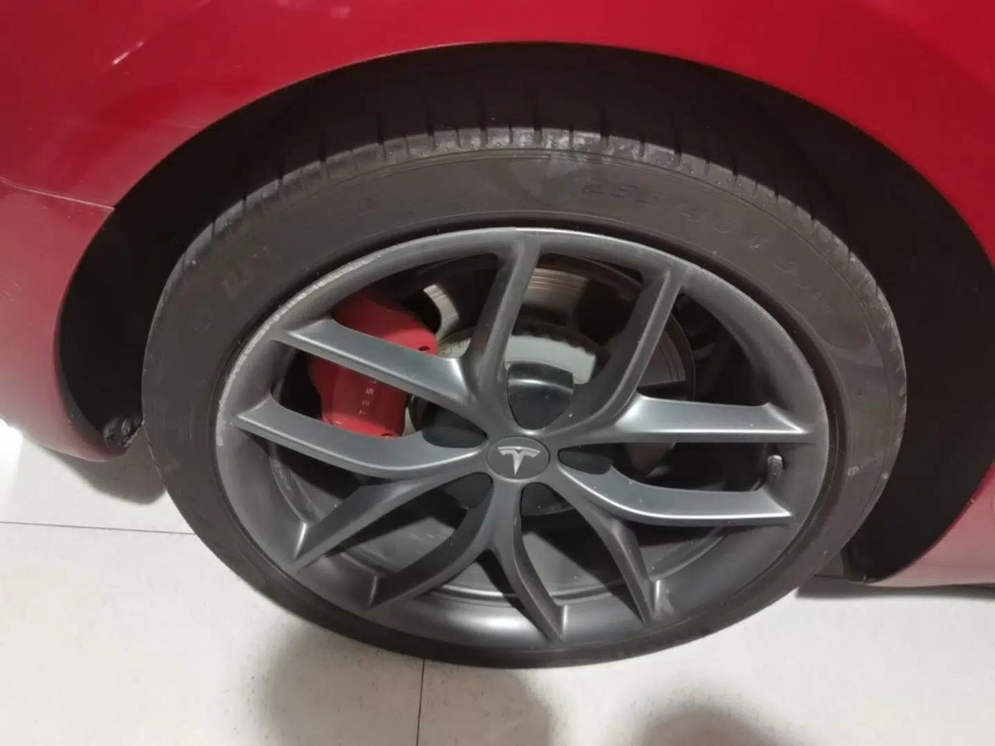 Tesla Model 3 2022 Performance High-Performance All-Wheel-Drive Version — миниатюра 11