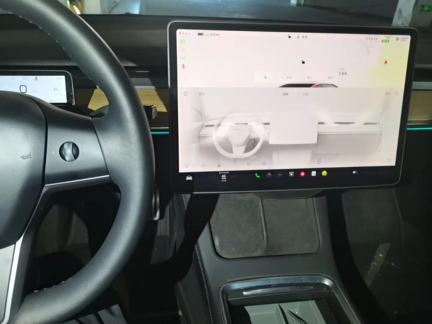 Tesla Model 3 2022 Performance High-Performance All-Wheel-Drive Version — миниатюра 15