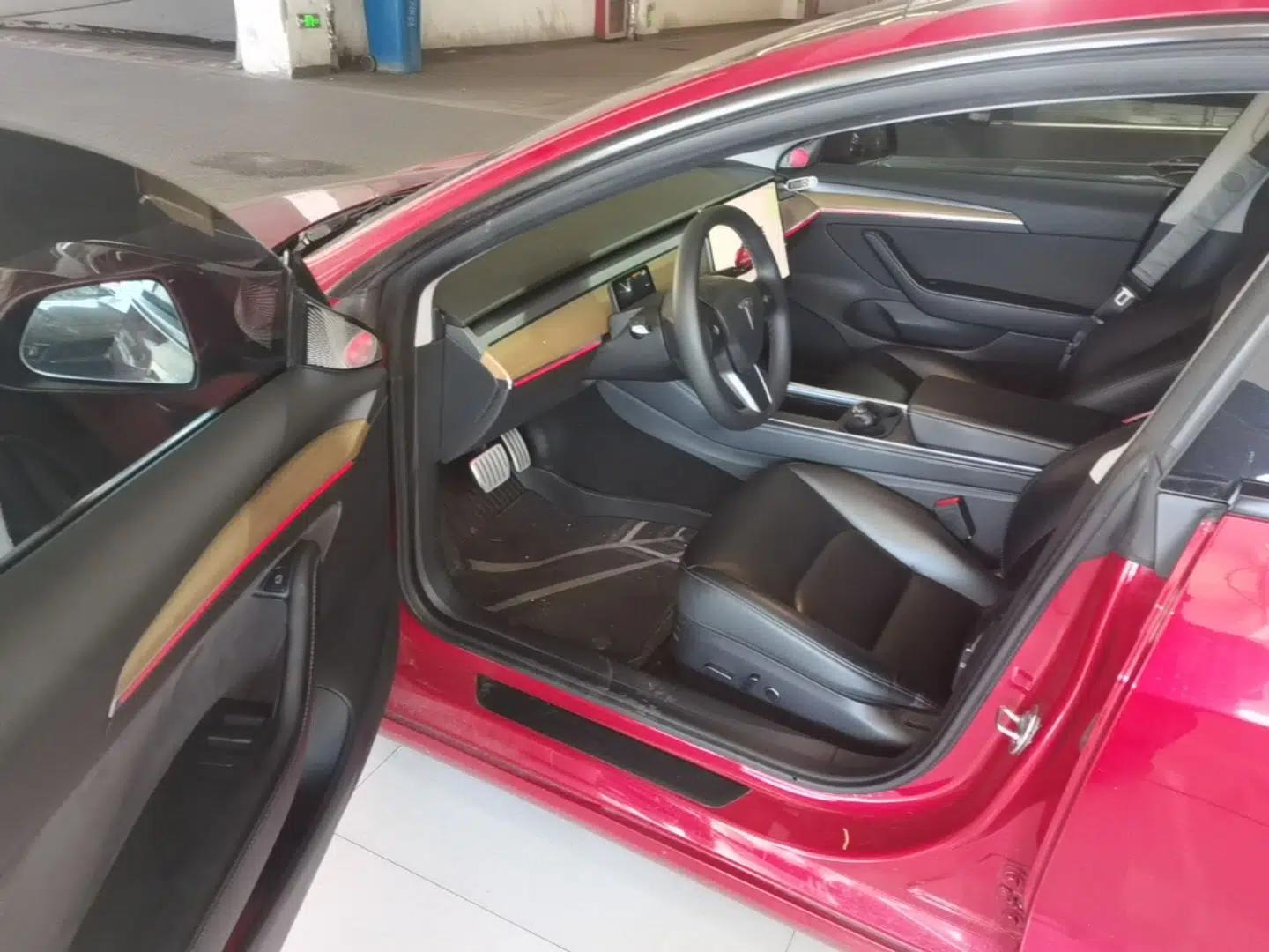 Tesla Model 3 2022 Performance High-Performance All-Wheel-Drive Version — миниатюра 18