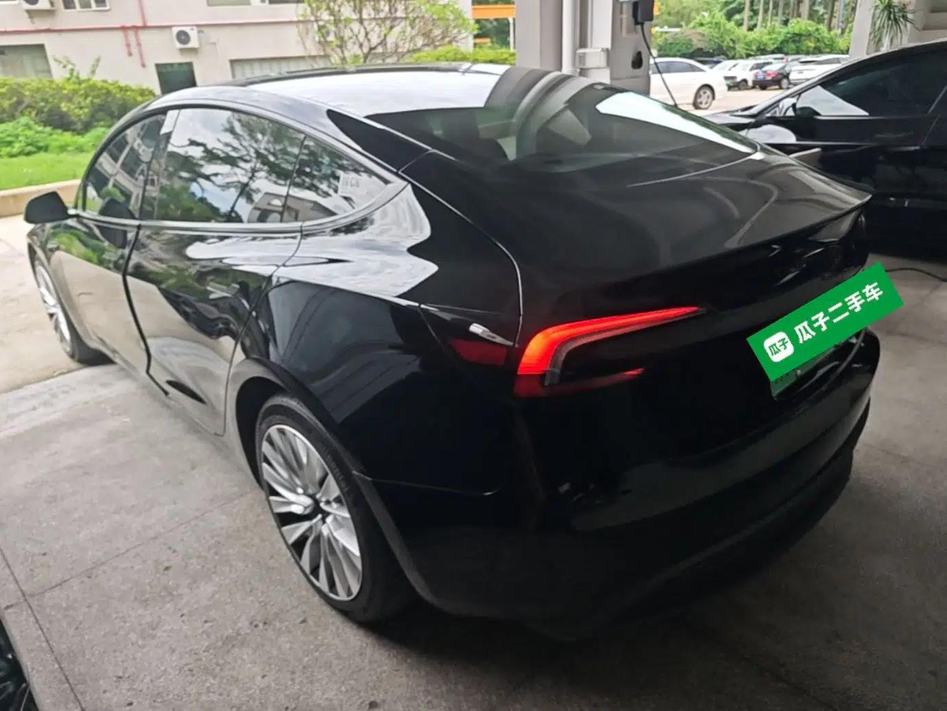 Tesla Model 3 2023 Rear-Wheel-Drive Version — миниатюра 4