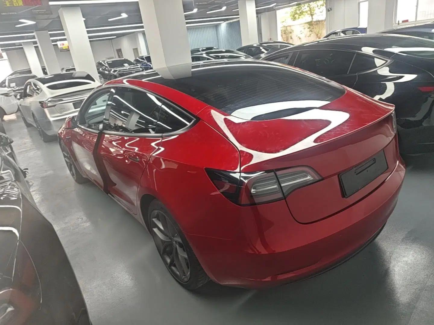 Tesla Model 3 2022 Performance High-Performance All-Wheel-Drive Version — миниатюра 13
