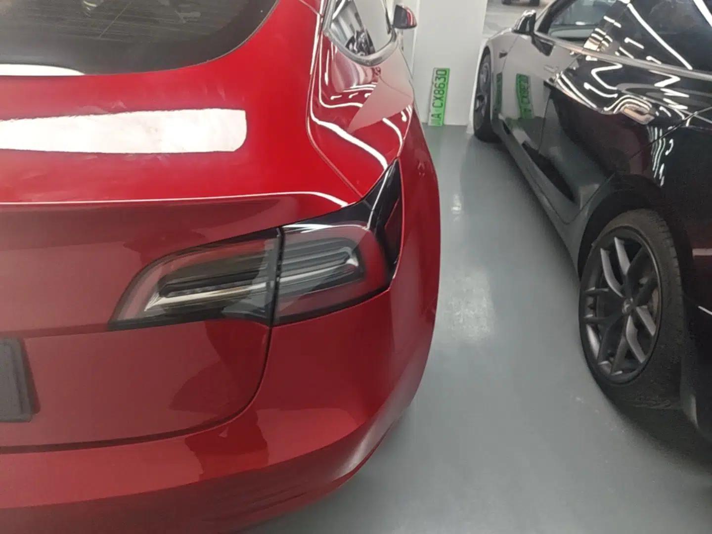 Tesla Model 3 2022 Performance High-Performance All-Wheel-Drive Version — миниатюра 9