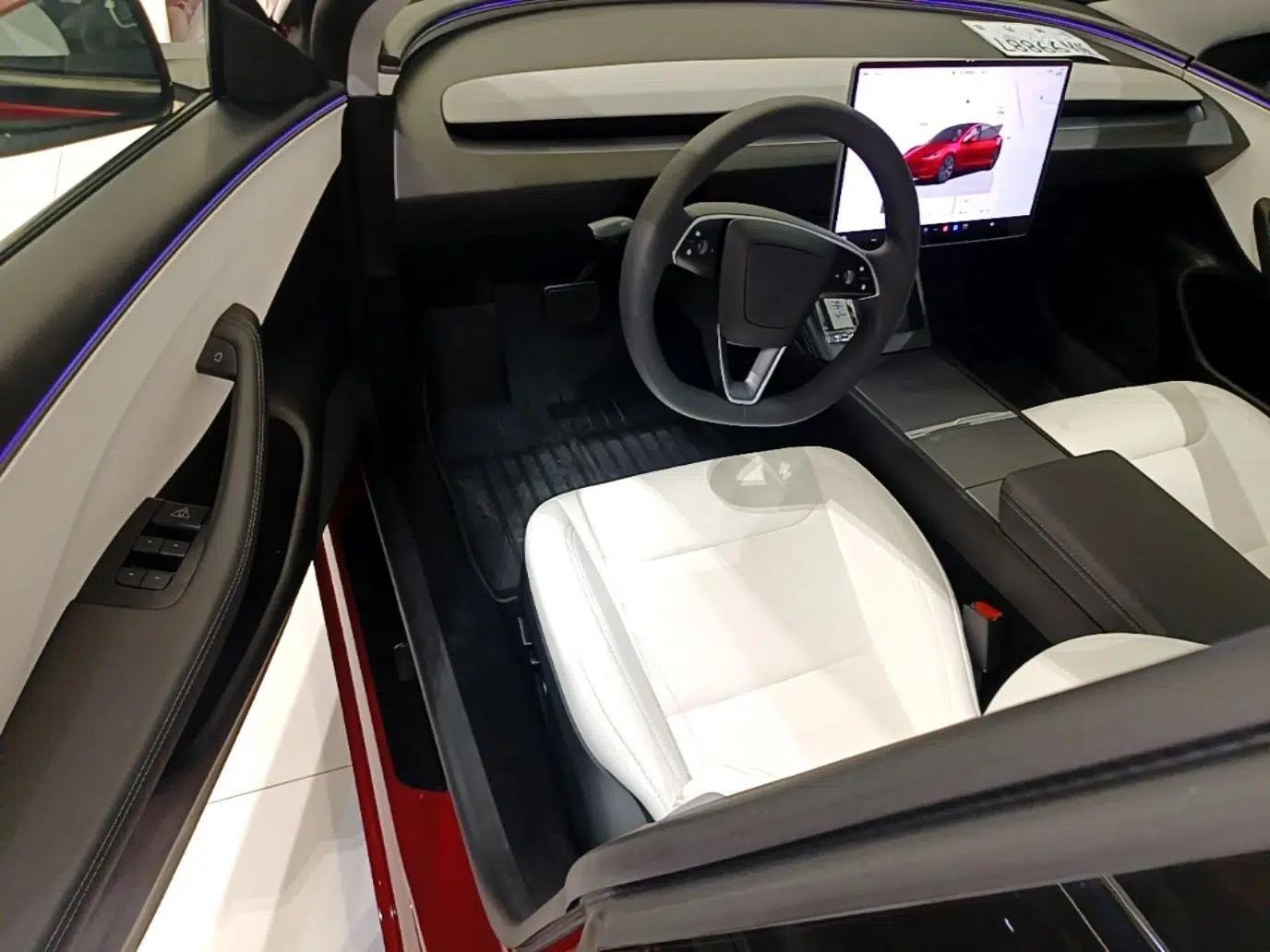 Tesla Model 3 2025 Rear-Wheel-Drive Version — миниатюра 23