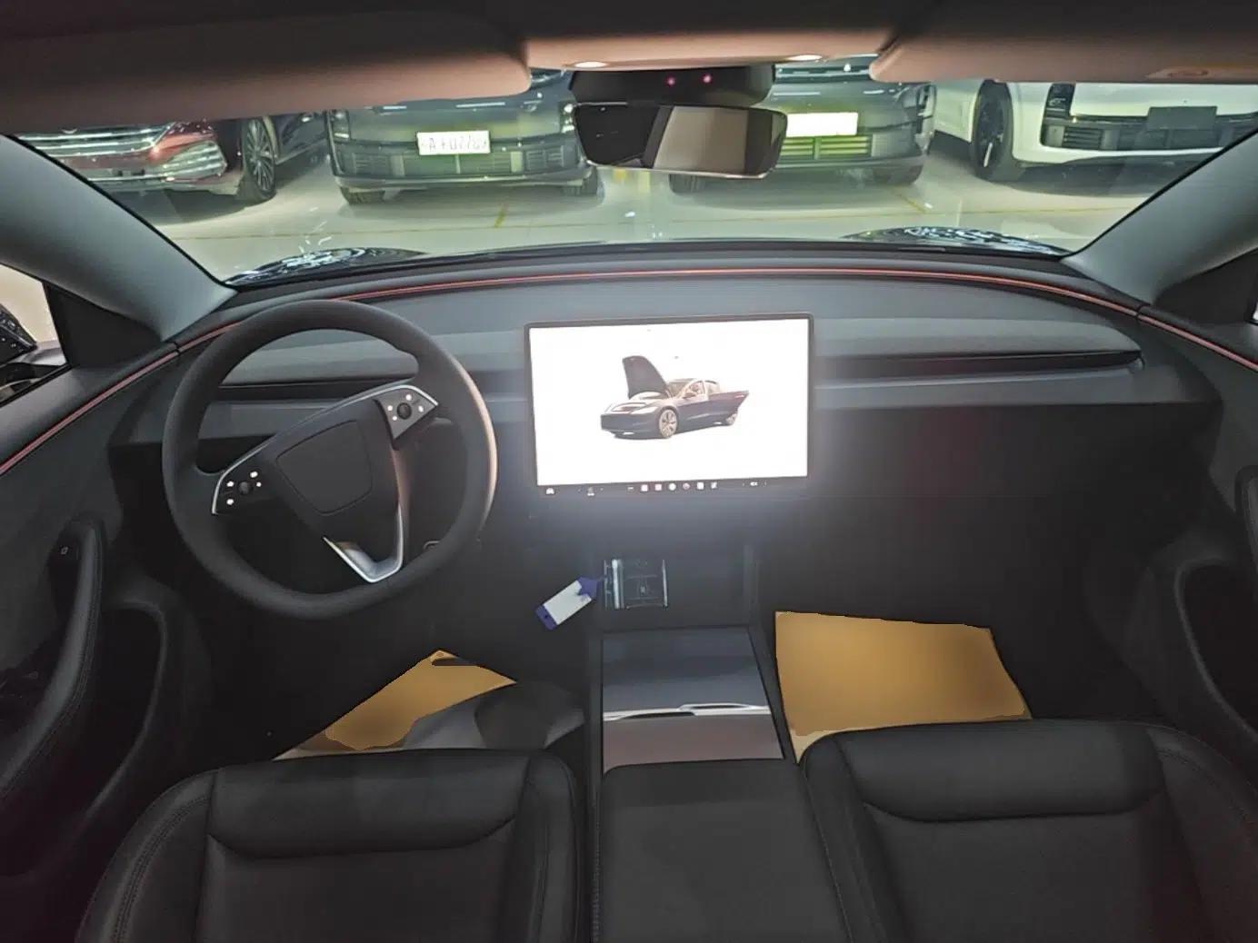 Tesla Model 3 2025 Rear-Wheel-Drive Version — миниатюра 17
