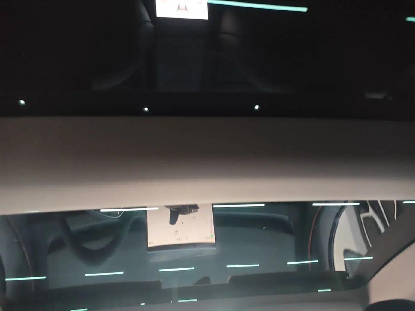 Tesla Model 3 2025 Rear-Wheel-Drive Version — миниатюра 26