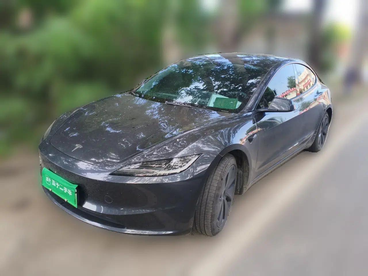 Tesla Model 3 2023 Rear-Wheel-Drive Version — миниатюра 1