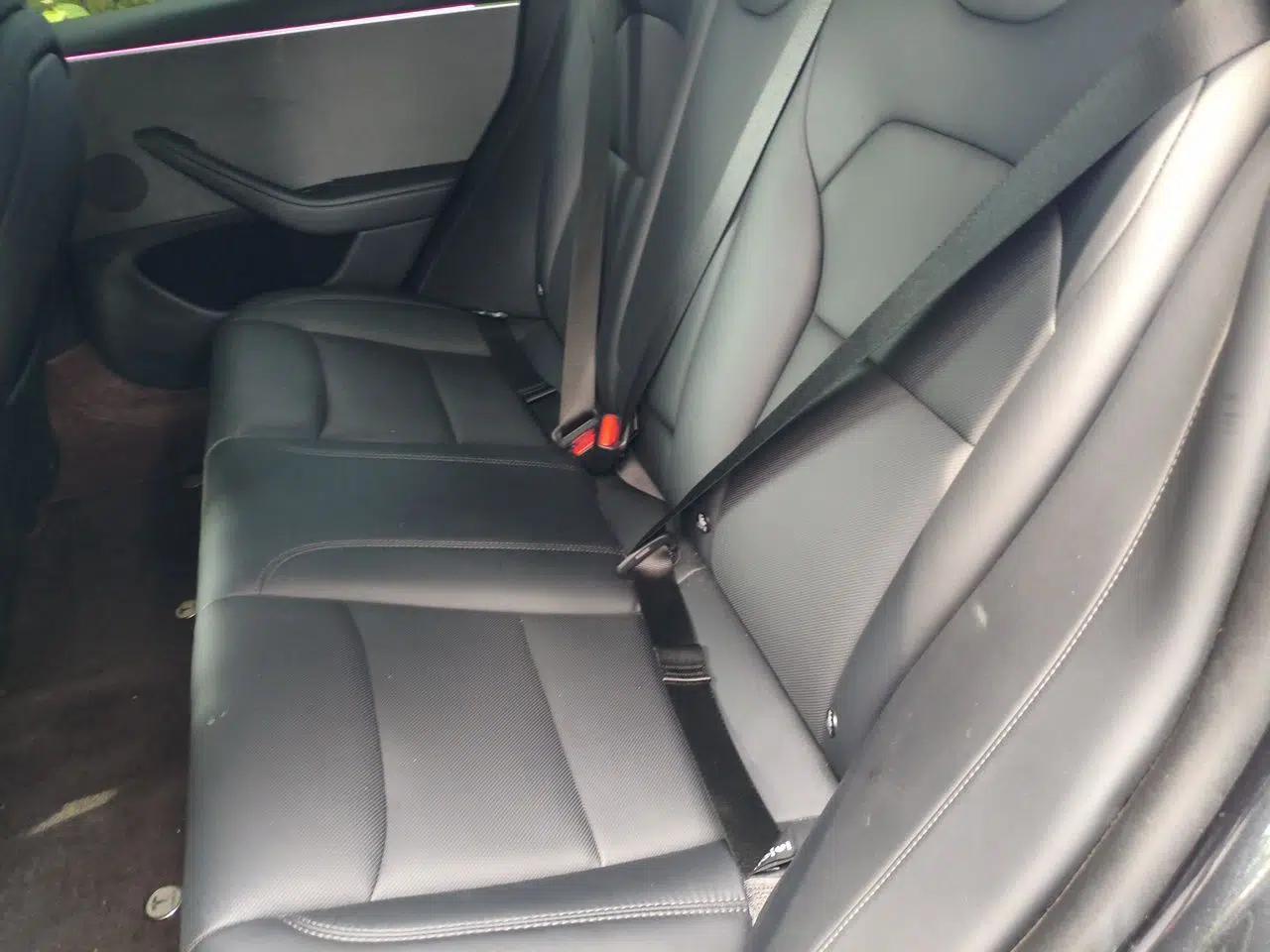 Tesla Model 3 2023 Rear-Wheel-Drive Version — миниатюра 17