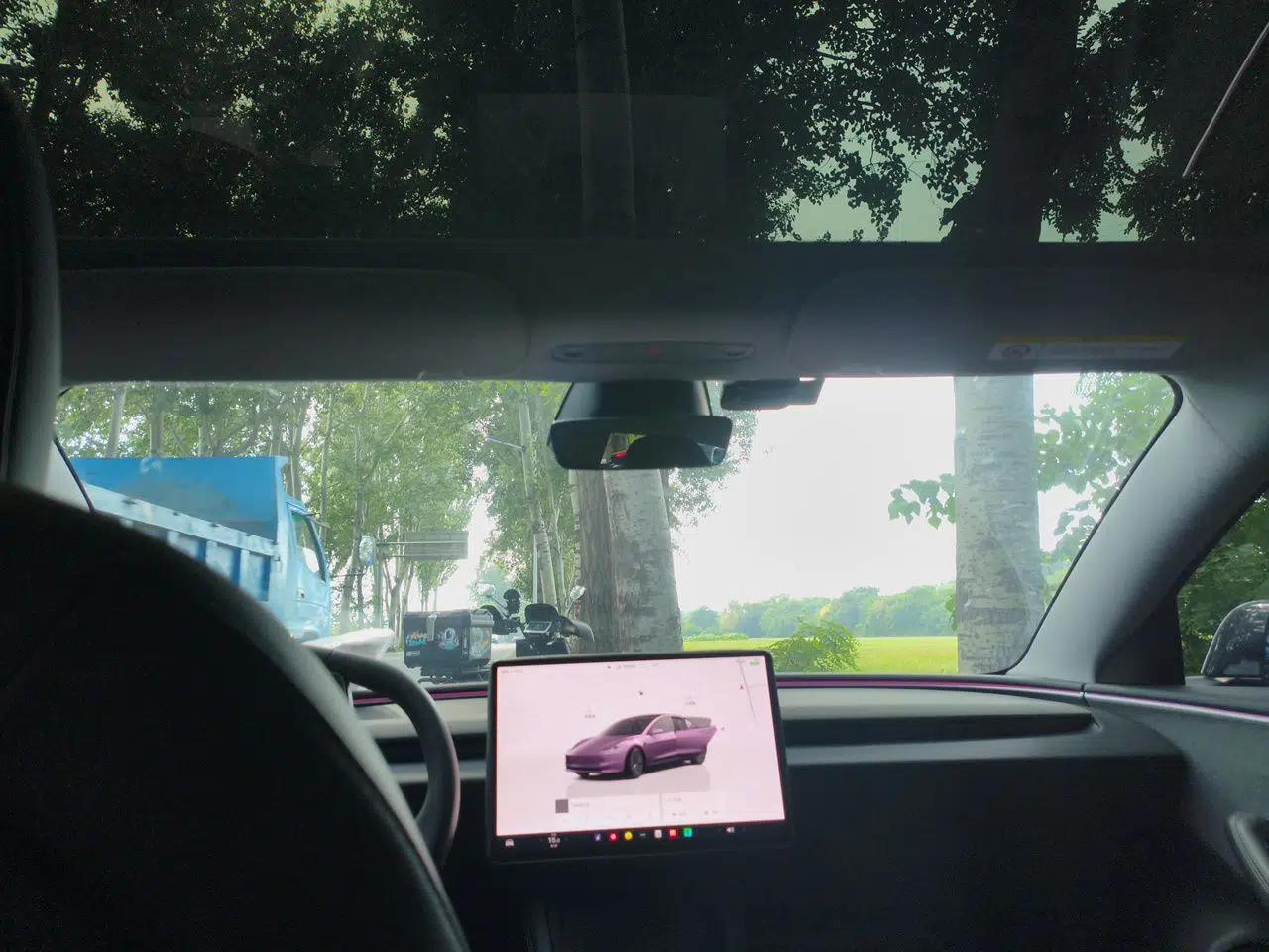 Tesla Model 3 2023 Rear-Wheel-Drive Version — миниатюра 18