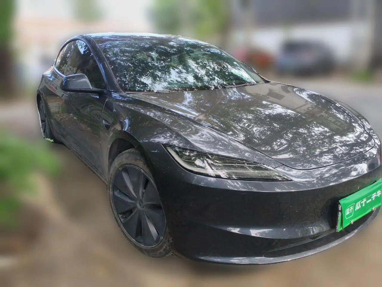 Tesla Model 3 2023 Rear-Wheel-Drive Version — миниатюра 3