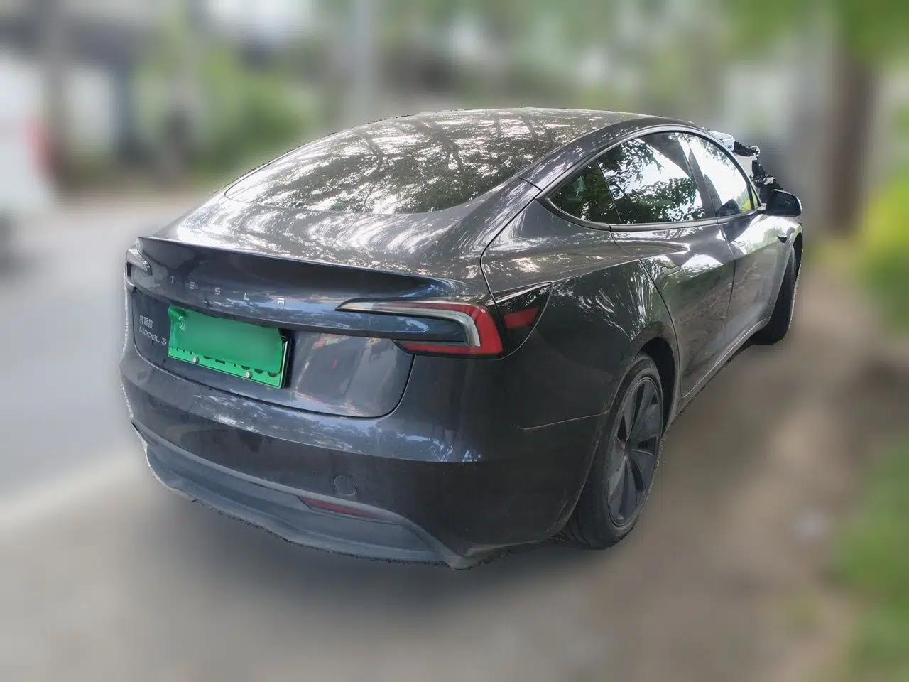 Tesla Model 3 2023 Rear-Wheel-Drive Version — миниатюра 6