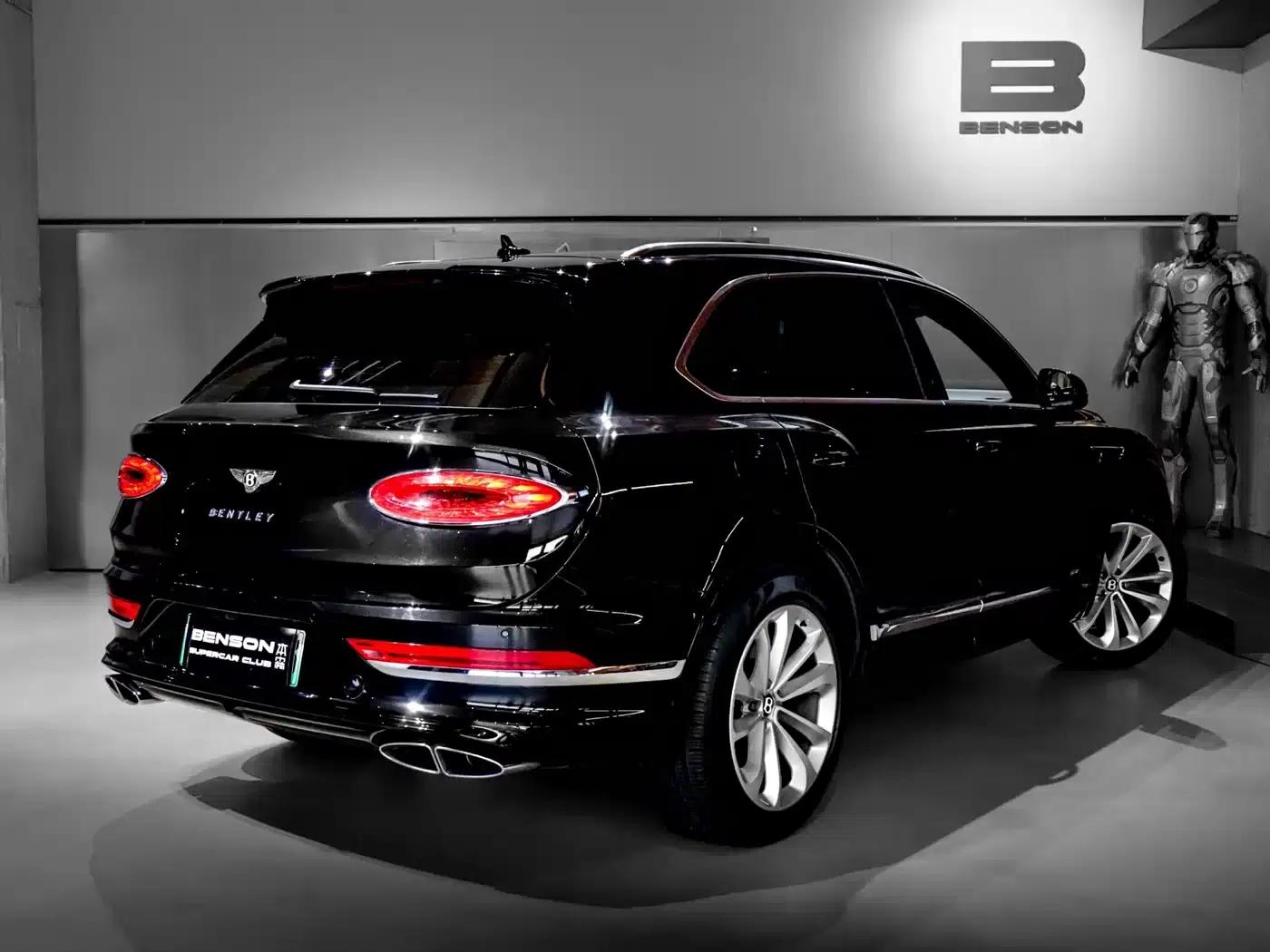 Bentayga Plug-in Hybrid 2021 3.0T PHEV — миниатюра 5