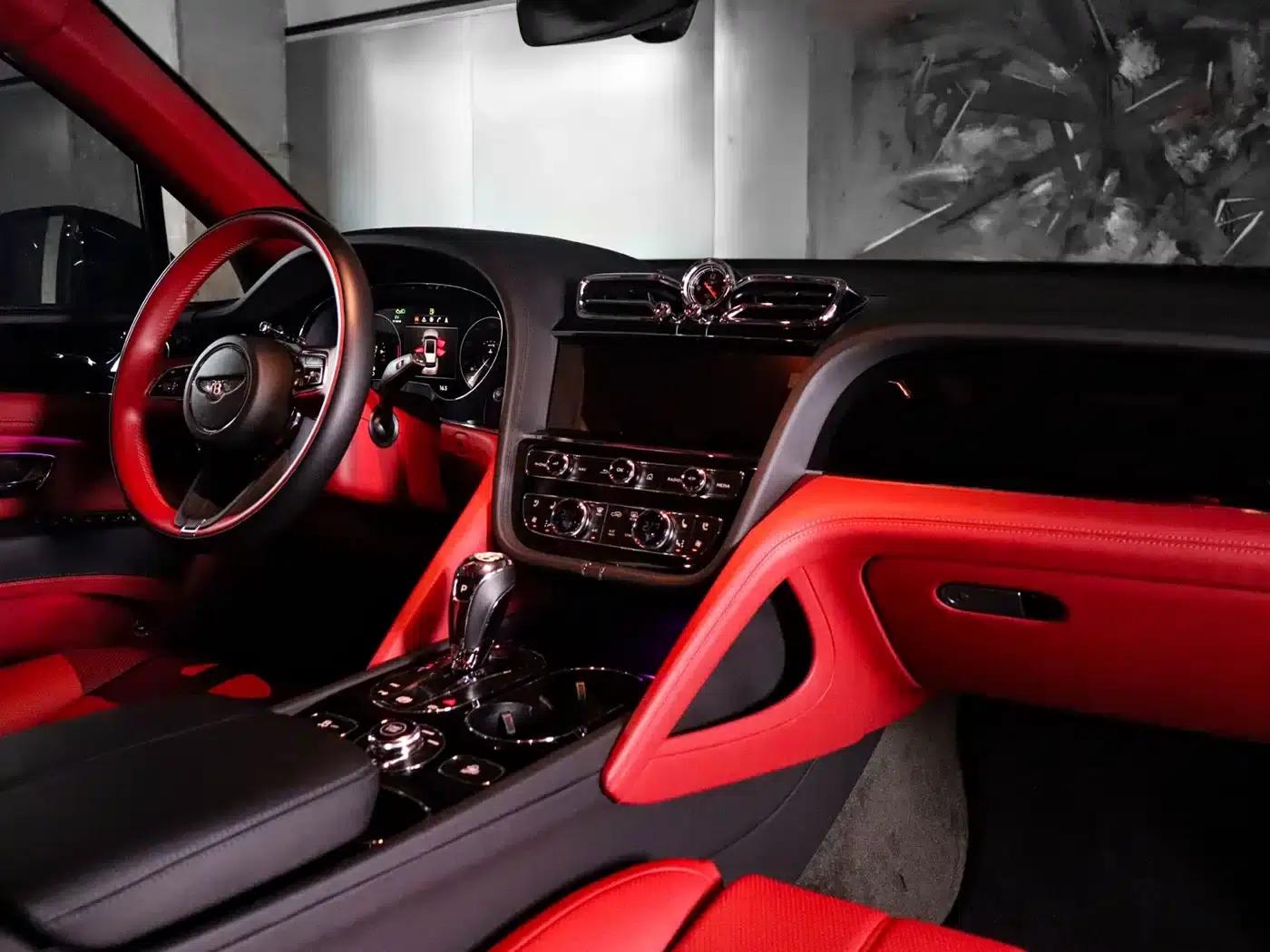 Bentayga Plug-in Hybrid 2021 3.0T PHEV — миниатюра 10