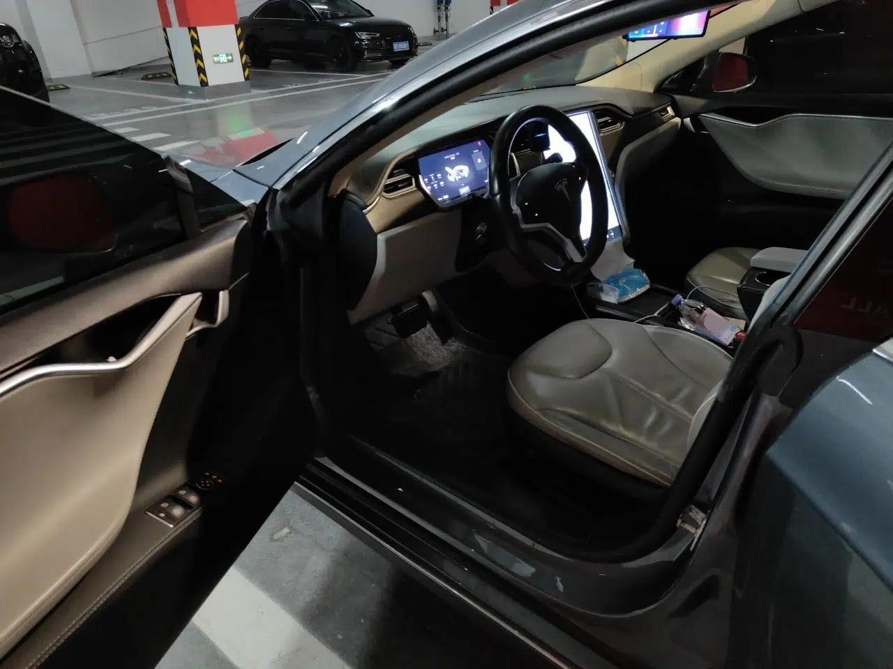 Tesla Model S 2014 S 85 — миниатюра 16
