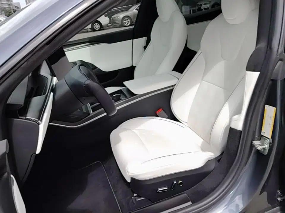 Tesla Model S 2023 Three-Motor All-Wheel-Drive Plaid Version — миниатюра 17