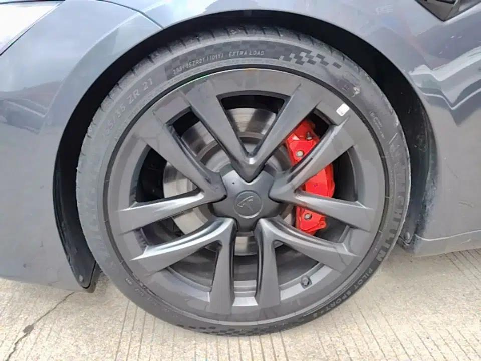 Tesla Model S 2023 Three-Motor All-Wheel-Drive Plaid Version — миниатюра 10