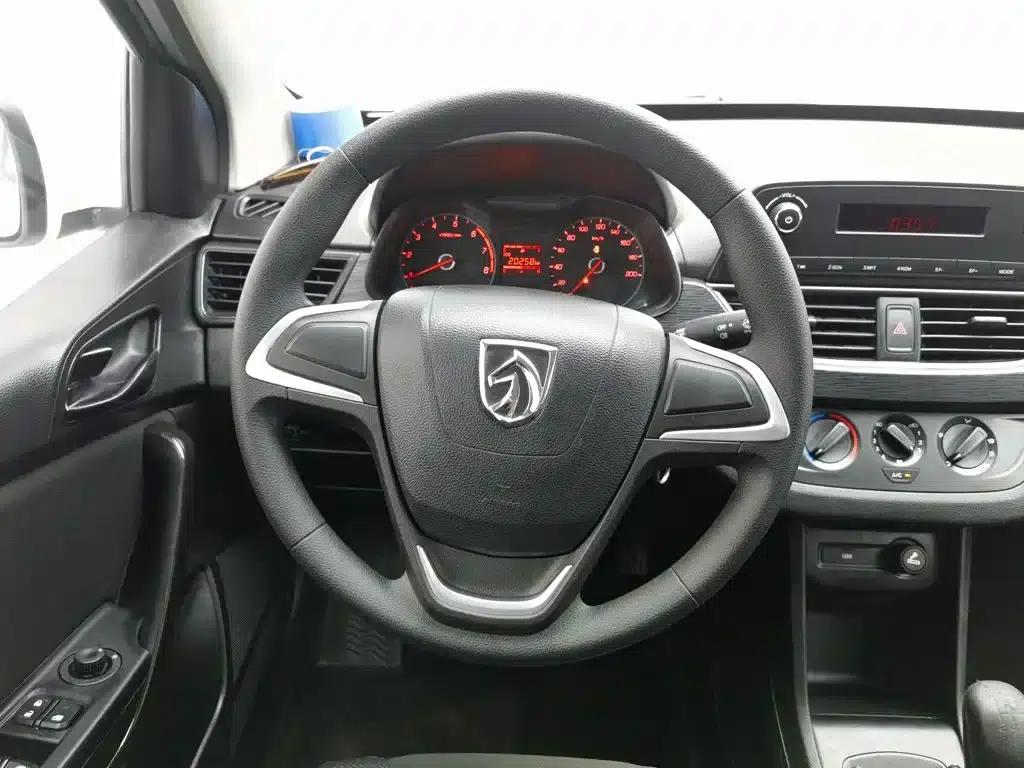 Baojun 310 2016 1.2L Manual Comfort Model — миниатюра 11