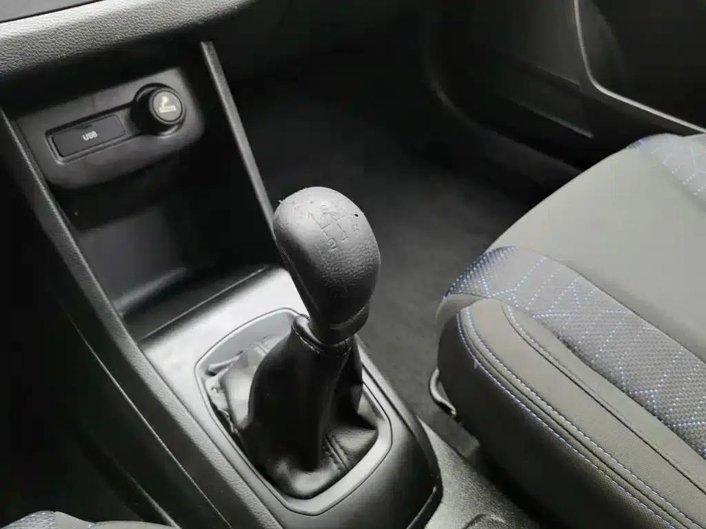 Baojun 310 2016 1.2L Manual Comfort Model — миниатюра 13