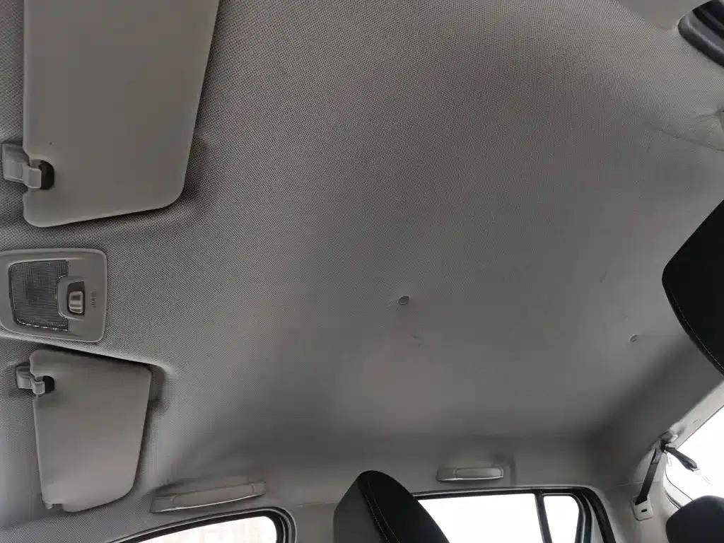 Baojun 310 2016 1.2L Manual Comfort Model — миниатюра 14