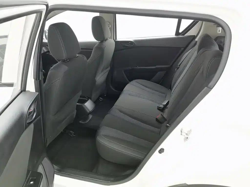 Baojun 310 2016 1.2L Manual Comfort Model — миниатюра 15